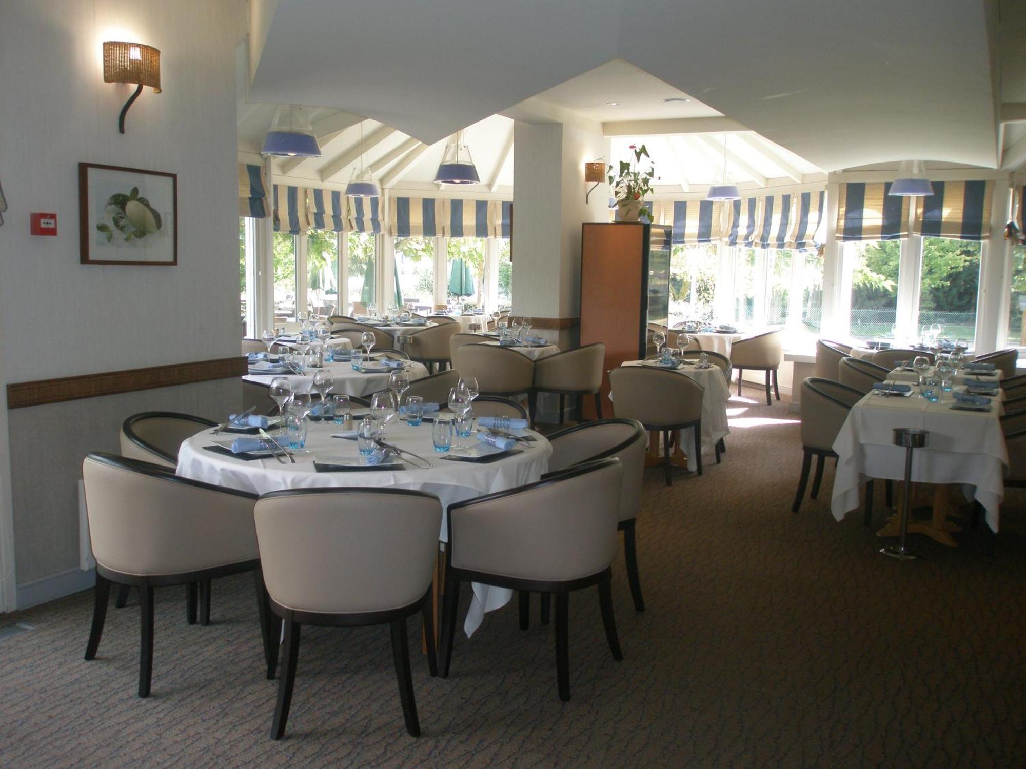 Hotel Restaurant Le Rive Gauche Joigny Zewnętrze zdjęcie